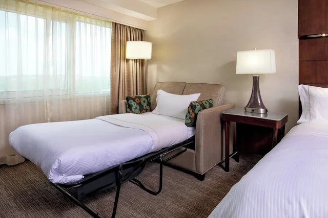 غرفة تقليدية بسرير كينج، The Westin Waltham Boston 4/6