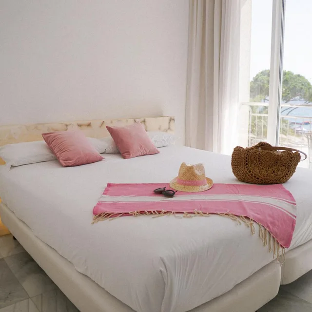 غرفة بسرير مزدوج بإطلالة على البحر في طابق منخفض، Hotel Aromar 3/5