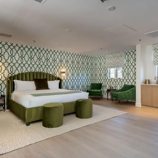 جناح، Colony Palms Hotel 1/6