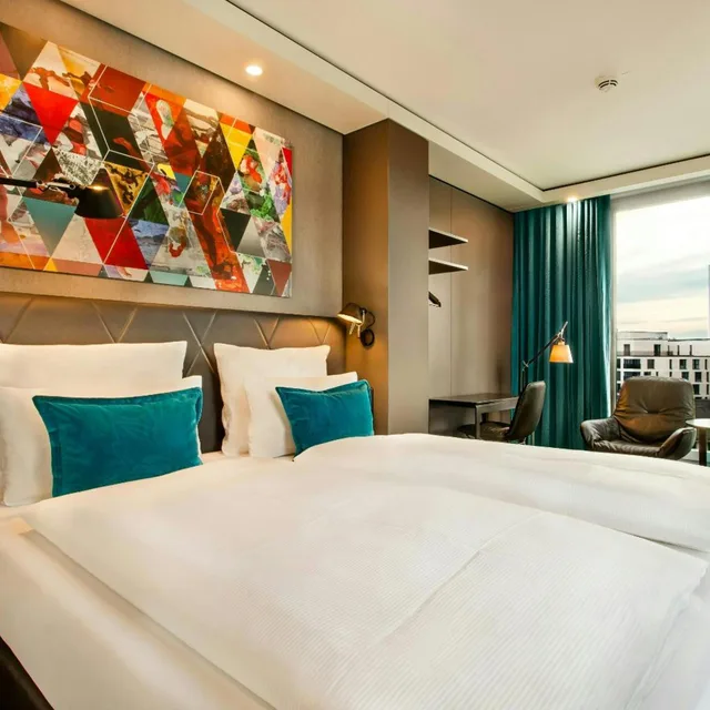 غرفة سوبيريور بسرير كينج، Hotel Motel One Frankfurt-Romer 1/2