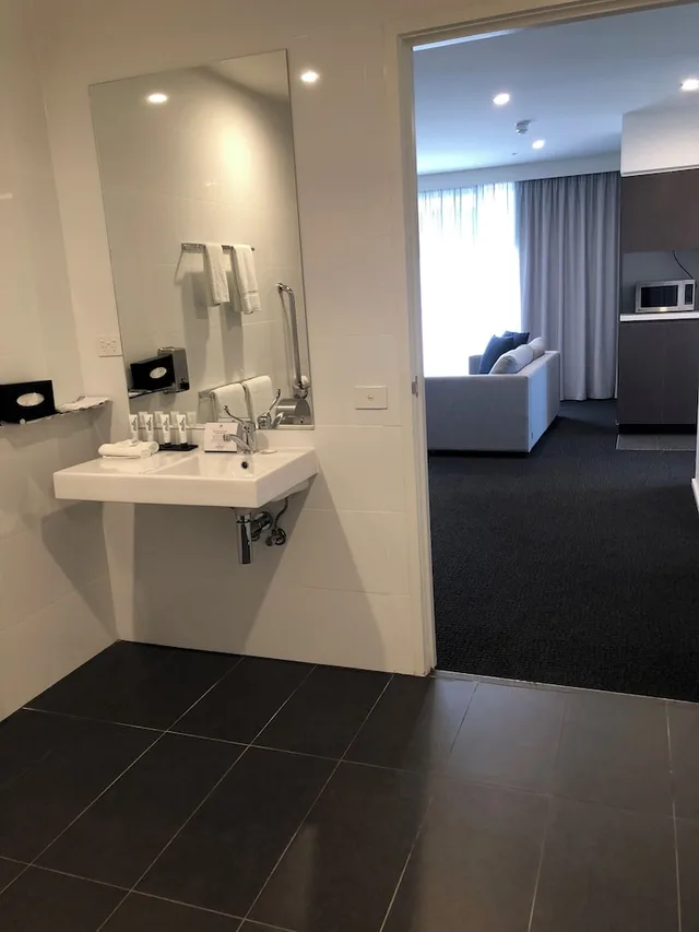 1 Bedroom, King Bed, Accessible, Quest Maribyrnong 3/3