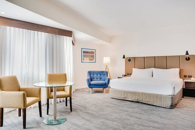 غرفة بريميوم بسرير كينج بإطلالة على المدينة، Crowne Plaza Lima 2/10
