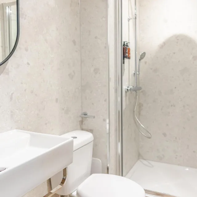 غرفة ديلوكس بسرير مزدوج، Brooks Hotel Edinburgh 7/9