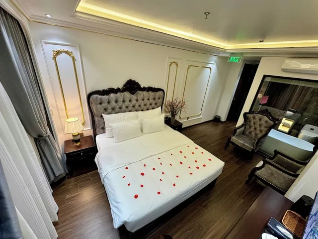 غرفة ديلوكس بسرير كوين، Royal Hanoi Hotel 5/10