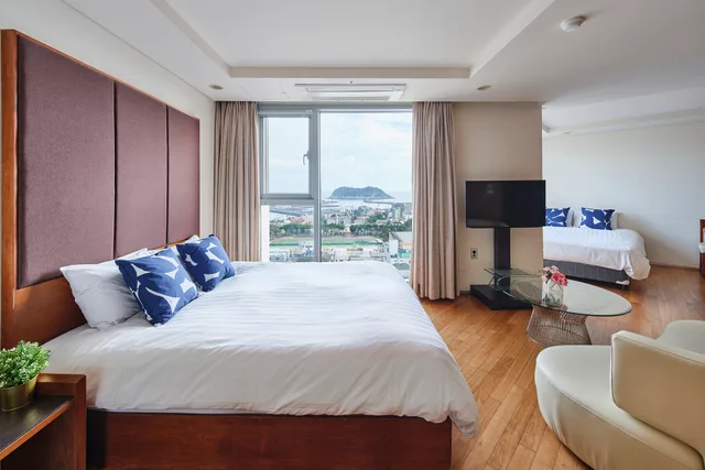 Royal, Family Suite, Blue، The Island Blue Hotel 1/5
