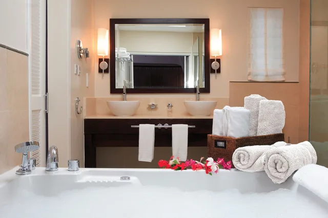 Beach, Suite, 2 Queen Beds، Spice Island Beach Resort 4/5
