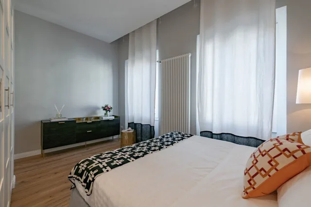 شقة بسريرين منفصلين بغرفتي نوم مع أريكة، Flamingo Luxury Apartment 5/10