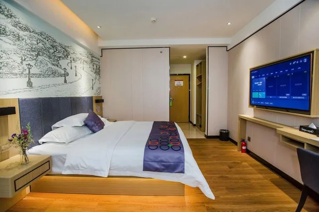 غرفة تنفيذية بسرير كوين، Yi Mi Hotel Luogang Jiada 1/2