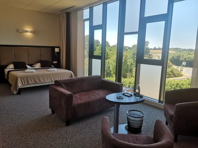 غرفة سوبيريور بسرير مزدوج، The Originals City, Hotel La Verriaire, Cholet Sud 1/2