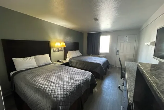 غرفة اقتصادية بسرير كوين، Western Inn Marietta 2/10