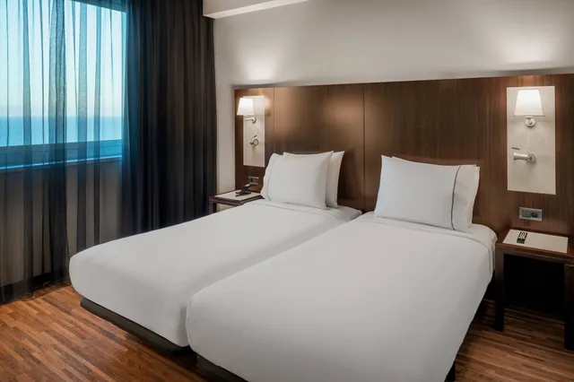 غرفة قياسية بسريرين منفصلين، Leonardo Royal Hotel Barcelona Forum 1/4