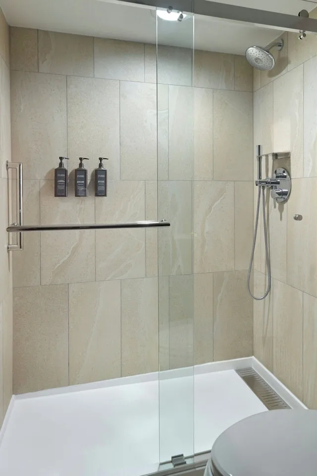 غرفة بريميير بسرير كينج، Sheraton Grand Nashville Downtown 6/6