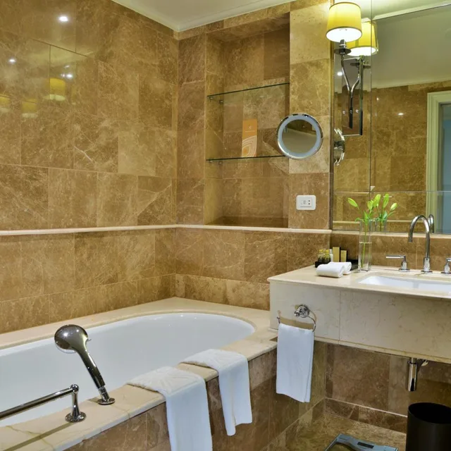Luxury, Twin Beds, Cathedral View, Heritage Wing، Taj Cape Town 6/7