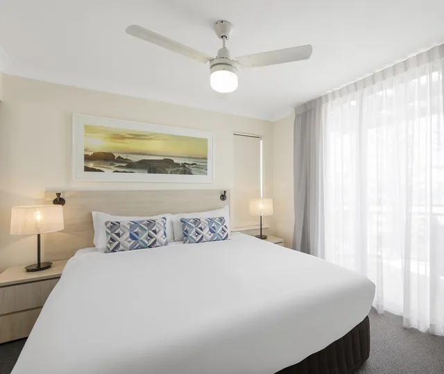 غرفة بسريرين منفصلين بغرفة نوم واحدة، Oaks Gold Coast Calypso Plaza Suites 2/3
