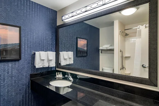 غرفة رباعية لذوي الإعاقة، Fairfield Inn Suites Commerce 4/5
