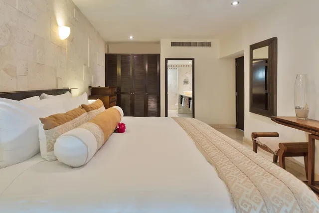 بنتهاوس عائلي بغرفتي نوم بجاكوزي، El Taj Oceanfront & Beachside Condo Hotel 1/3