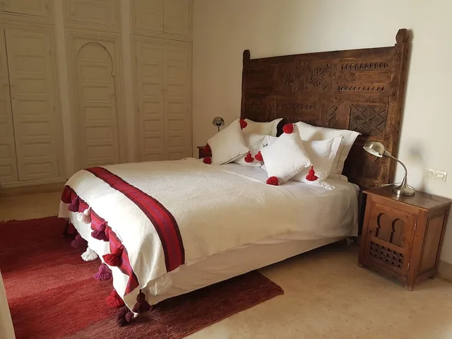 جناح رومانسي بسرير كوين، Tagadert Lodge 9/10