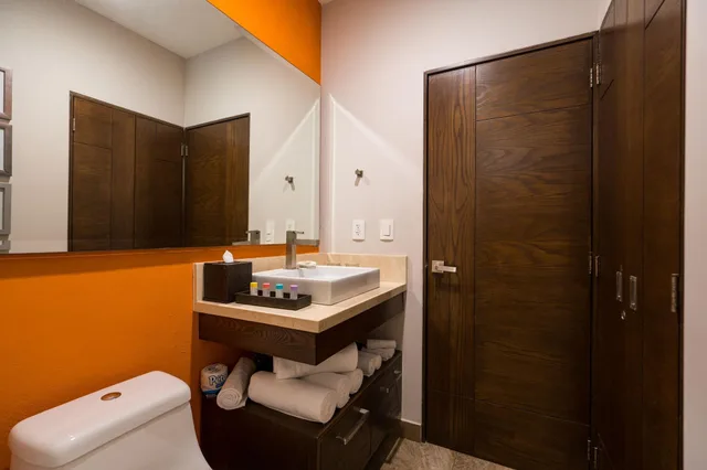 Suite, 2 Beds, Partial Ocean View, Corner, Resorts By Pinnacle 220 4/4