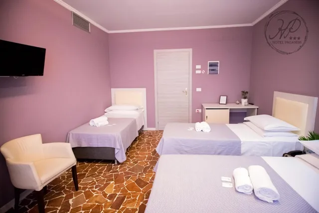 غرفة رباعية بحمام خاص، Hotel Paganini 4/10