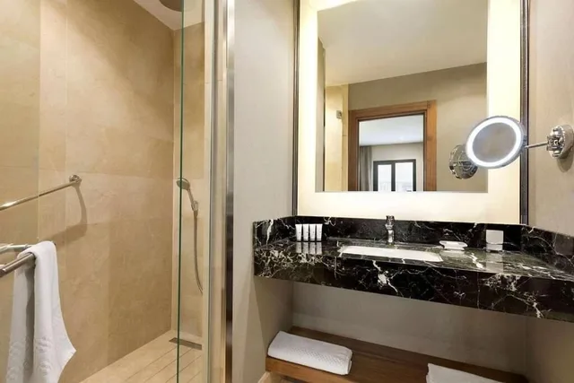 غرفة بسرير كينج للمدخنين، Ramada by Wyndham Elazig 4/5