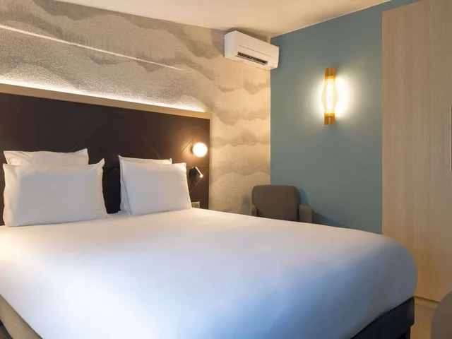 غرفة بسرير مزدوج بشرفة، Mercure Annecy Centre 3/4