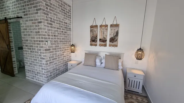 شقة كومفورت بسرير كوين بإطلالة على الفناء بشرفة بغرفة نوم واحدة، Lalapanzi Guest House 9/10