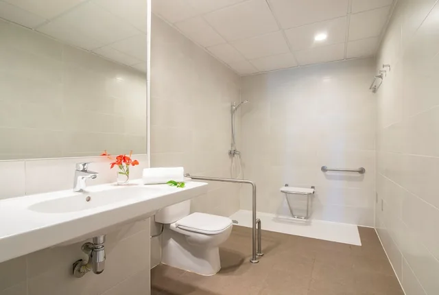 غرفة ثلاثية بسريرين مزدوجين، Roquetas el Palmeral By Pierre Vacances Ex Ohtels Roquetas 10/10