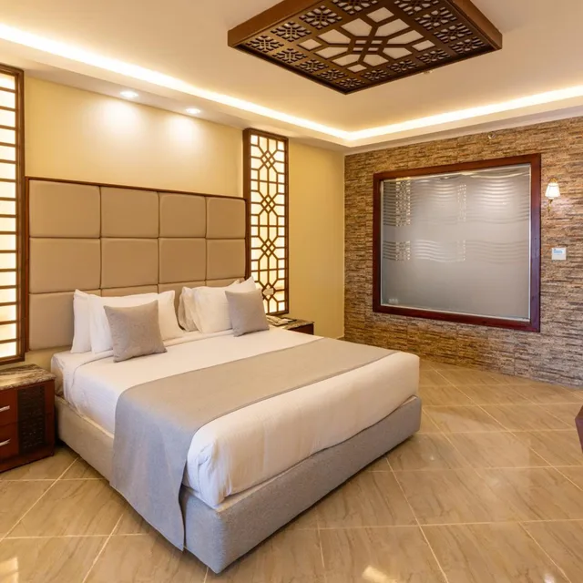 Gold, Triple، Edge Rotana Sea Beach 3/5