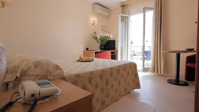 غرفة سوبيريور بسرير مزدوج بشرفة، Hotel Stella 5/9
