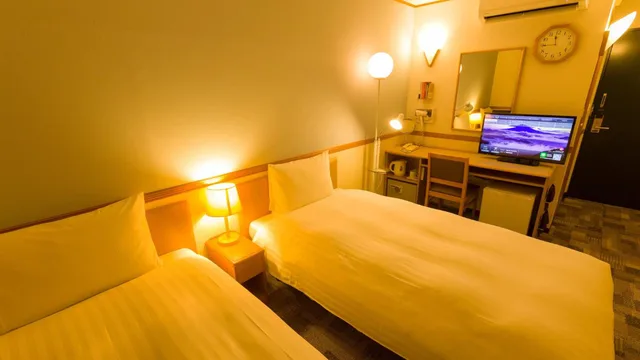 غرفة بسريرين منفصلين للمدخنين، Toyoko Inn Kokura-eki Shinkansen-guchi 9/10