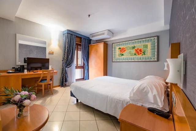 غرفة كلاسيكية بسريرين منفصلين بغرفة نوم واحدة، Albergo Centrale Bologna 8/10