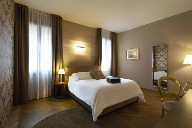 غرفة فاخرة بسرير مزدوج بإطلالة على القناة، Hotel Corte di Gabriela 10/10
