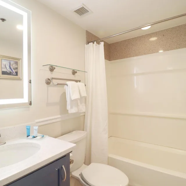 1 Bedroom, Town House, Sofa، The Cove At Yarmouth 3/4