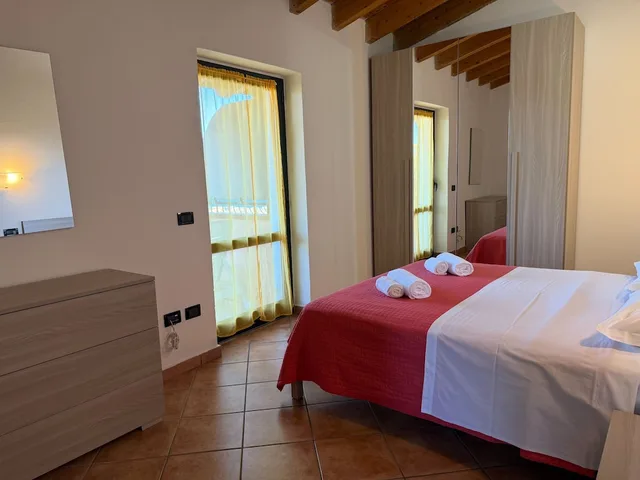 1 Bedroom, Family, Apartment, 1 Double and 1 Single Bed, Murphy Bed, Lake View, Pool Side، Residence Bellavista 2/10