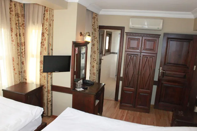 غرفة قياسية ثلاثية، HOTEL SULTAN HILL 3/6