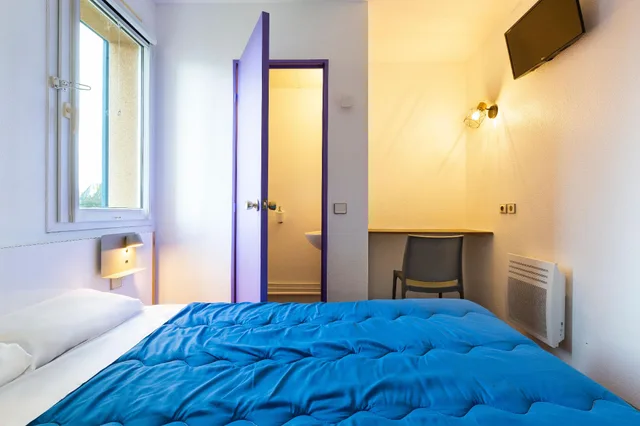 غرفة ثلاثية بسرير مزدوج وسرير فردي، Mister Bed Saran 1/1