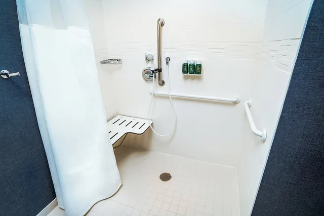 جناح بسريرين كوين بغرفة نوم واحدة مع أريكة، Residence Inn By Marriott Rocklin Roseville 3/3