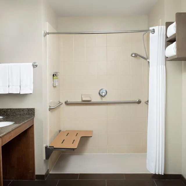 جناح استوديو بسرير كينج لذوي الإعاقة، Staybridge Suites Greenville I-85 Woodruff Road 2/2