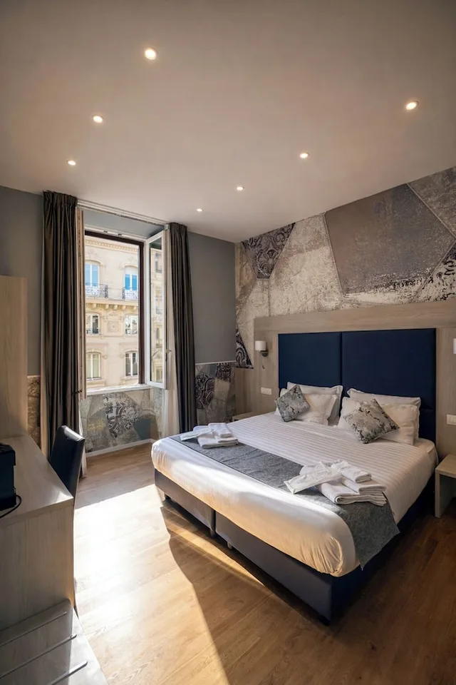 1 Bedroom, Comfort, Triple, King and Twin Beds, Bramble Luxury Suites 1/6