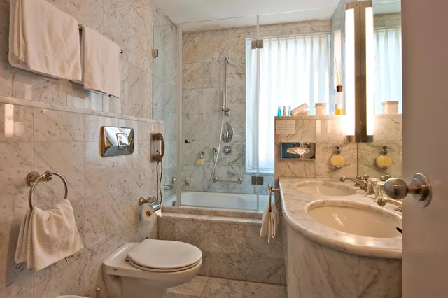 جناح جونيور بإطلالة على البحيرة، Schweizerhof Swiss Quality Hotel 8/9