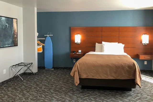 غرفة بسرير كوين لذوي الإعاقة، Quality Inn and Suites Watertown Fort Drum 1/4