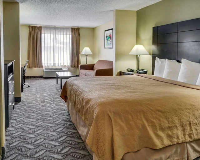 جناح، Quality Suites Baton Rouge East - Denham Springs 3/4