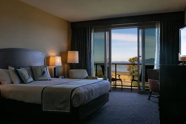 Deluxe, King Bed, Bay View، Swinomish Casino & Lodge 1/1