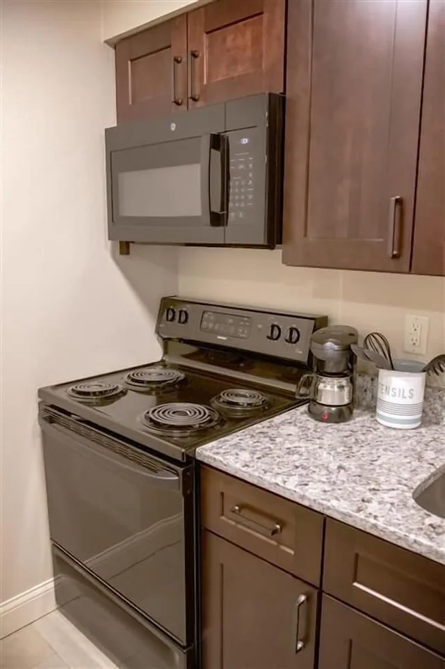 جناح فاخر بسرير كينج بحوض جاكوزي، Chase Suite Hotel Lincoln 5/10