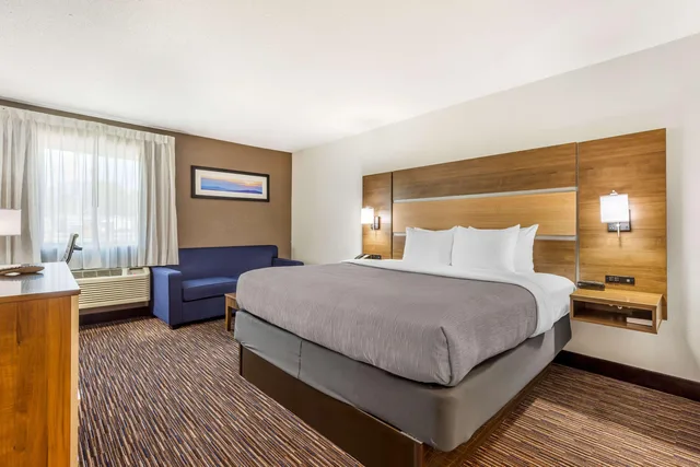 غرفة بسرير مزدوج، Quality Inn Asheboro South NC 2/9
