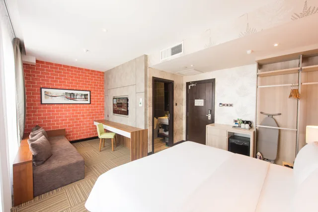 Junior Smith Suite, THE SMITH HOUSE 2/5