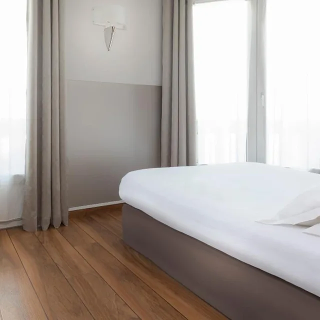 Parisian, Double Bed، Hotel Du Lion 4/6