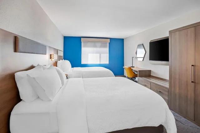 غرفة بسريرين منفصلين لذوي الإعاقة، Holiday Inn Express & Suites Tumwater - Olympia By IHG 2/9