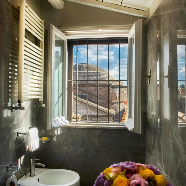 Suite, King Bed, Balcony, Separate Building، Antico Albergo Del Sole Al Pantheon 8/10