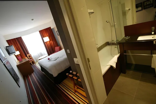 City, Single، New Hotel Charlemagne 2/2